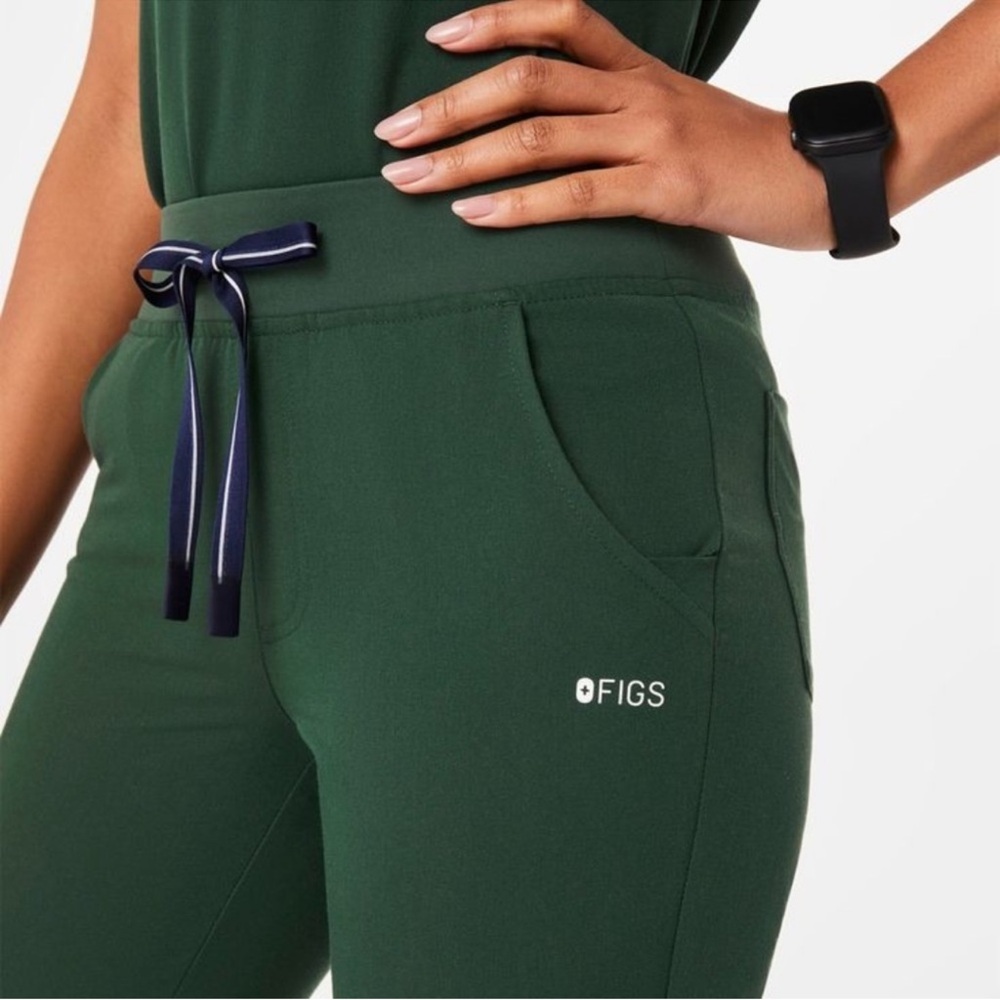 Figs Women's Deep Green Jogger Pants